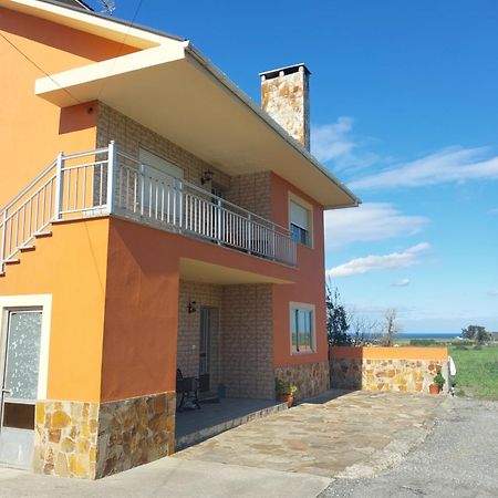 Casaluaces Apartment Рибадео Екстериор снимка